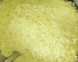 A picture of step 5 of Egg fried rice.