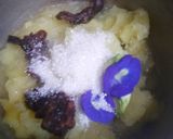 Foto langkah ke 3 dari resep Bola Bola Manisan Pepaya Muda Asam Jawa Bunga Telang.