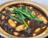 Hình bước làm 3 của món Chinese : Đùi gà lóc xương nấu dầu mè (Sesame oil chicken)