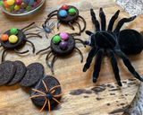 Une image de l'étape 9 de 👻OREO 🎃🕷️araignées 🕷️ d Halloween 🍭🎭.