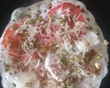 A picture of step 4 of SPROUT'S SANDWICH UTTAPAM.