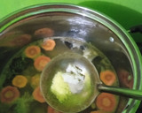Foto langkah ke 5 dari resep Sup ayam sederhana.