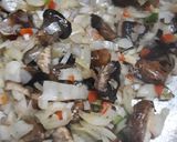 Foto del paso 2 de la receta: Tarta de hongos (gírgolas) veggie