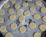 Foto del paso 6 de la receta: Alfajorcitos de maicena con aceite