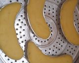 Foto langkah ke 2 dari resep Banana Cotton Cake.