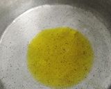 A picture of step 1 of Aloo Bhindi.