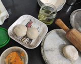 A picture of step 1 of Parat Parantha.
