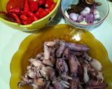 Foto langkah ke 1 dari resep 830. Oseng Cumi Asin Pedas.