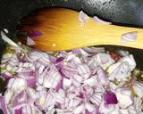 A picture of step 8 of Kashmiri dum aalo.
