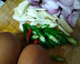 Gambar langkah 1 resipi Nasi Goreng Sardin.