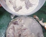 Foto langkah ke 4 dari resep Cumi Tepung Telur Asin🤍.