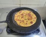 A picture of step 3 of Leftover Khichdi paratha.