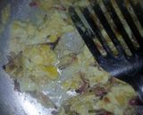 A picture of step 2 of Onion scrambled eggs # staplefoodrecipecontest.
