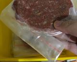 Foto langkah ke 2 dari resep Homemade Burger.