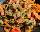 Foto del paso 3 de la receta: Pollo desmenuzado con verduras