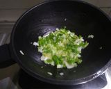 A picture of step 2 of Schezwan Maggi disc.