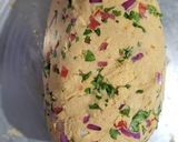 A picture of step 2 of Jowar Massala Roti.