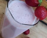 સ્ટ્રોબેરી લસ્સી(Strawberry Lassi Recipe in Gujarati) રેસીપી સ્ટેપ3ફોટો