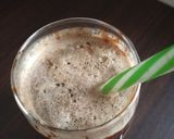 कोल्ड कॉफी विदाउट कॉफी पाउडर (Cold coffee without coffee powder recipe in hindi) रेसिपी चरण 3 फोटो