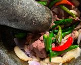 Gambar langkah 2 resipi Perut Lembu Cicah Sambal Belacan.