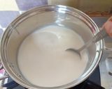 Foto langkah ke 1 dari resep Homemade Plain Yogurt.
