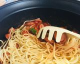 Foto del paso 3 de la receta: Spaghettis con Salchichas, berenjenas, pimientos verdes 🍆🍝