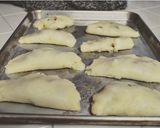 Foto del paso 8 de la receta: Empanadas de yuca y carne molida..