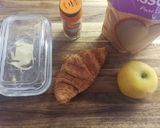 A picture of step 1 of Apple Tatin-Style Croissant.