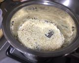 Foto del paso 2 de la receta: Risotto con espárragos y camarones