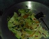 Foto langkah ke 4 dari resep Mie sayur tumis.