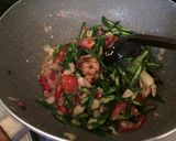 Foto langkah ke 2 dari resep Tauco Sayur Putih Telur.