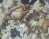 Foto del paso 3 de la receta: Nidos con salsa de tomate, pollo y setas