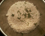 Foto del paso 5 de la receta: Pargos a la sal con aromas de te verde rosas, romero y manzanilla flor