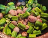 A picture of step 2 of One pot Okra Curry.