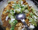 A picture of step 3 of Broccoli and Knol Khol Sabzi.