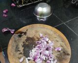 A picture of step 5 of Sambar vada.