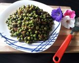 A picture of step 4 of Green peas gughni.