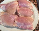 Foto del paso 1 de la receta Pollo a la cerveza con zanahorias y champiñones