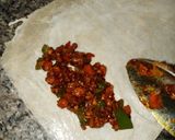 A picture of step 8 of Crunchy chicken filo cigars.