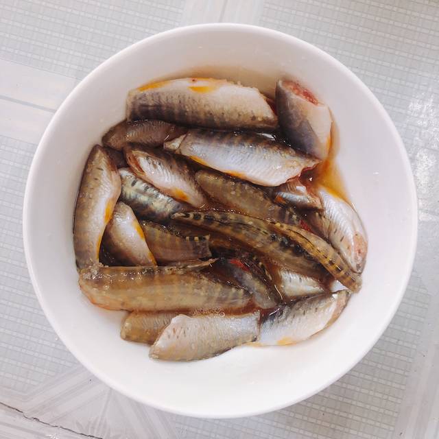 Cách chế biến Cá heo kho lạt