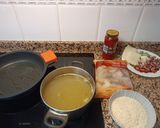 Foto del paso 1 de la receta: Arroz con mix de mariscos