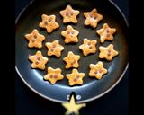 Foto langkah ke 3 dari resep Cookies Teflon Empat Bahan (TANPA telur) 🍪.