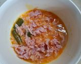 รูปขั้นตอนการทำที่ 2 ของ ไข่เจียวแหนม