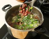 Foto langkah ke 5 dari resep Sup Daging Kacang Merah / Sup Brenebon Sapi.