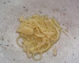Foto langkah ke 1 dari resep Spaghetty Aglio olio.