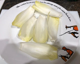 Foto del paso 1 de la receta: Endivias rellenas al horno
