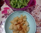 Foto langkah ke 1 dari resep Tumis Kornet Pedas.