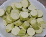 عکس مرحله 1 از دستور خوراک مرغ و کدو chicken and zucchini 🥘