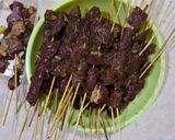 Foto langkah ke 3 dari resep Sate Maranggi Sapi dan Sambal Tomat Matah.