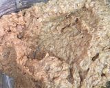 Foto langkah ke 2 dari resep Oat and Nut Chocolate Cookies.